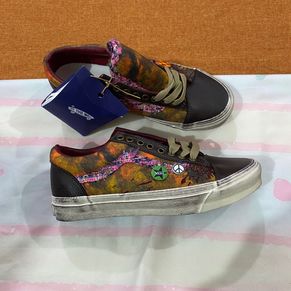 Vans Multicolor Low-Top Sneakers - Picture 3 of 9